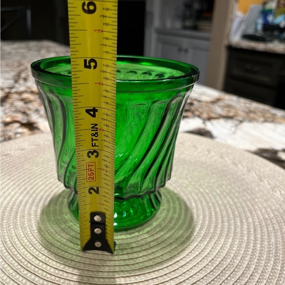 1970s Hoosier Glass Vase - Picture 5 of 6